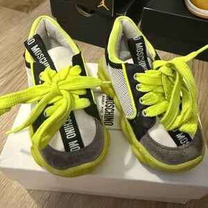 Moschino Kids Neon Yellow Teddy Sole Sneakers: Size EU 23 (US 6C)
